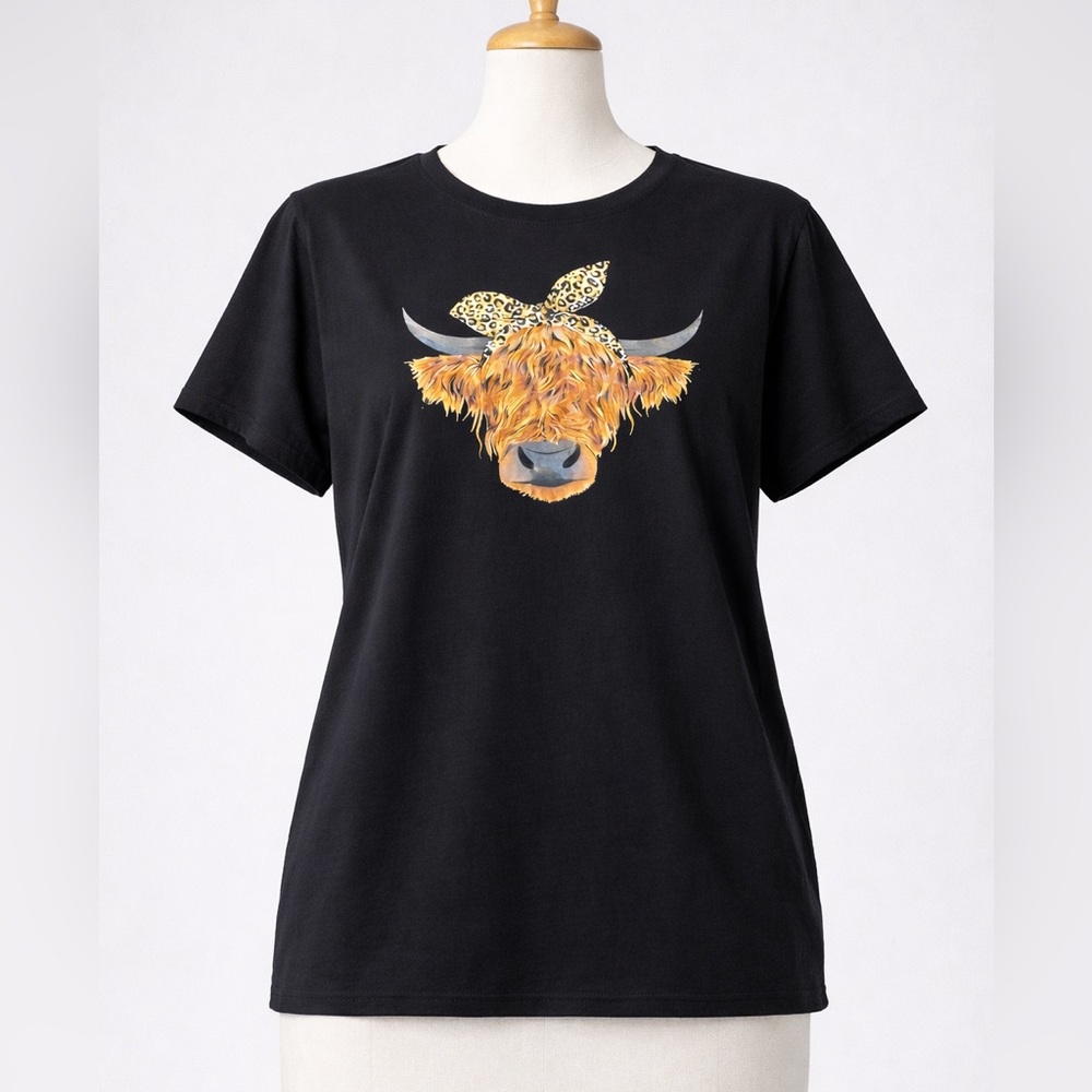 Highland Cow Graphic Black T-Shirt – Size M – NWOT